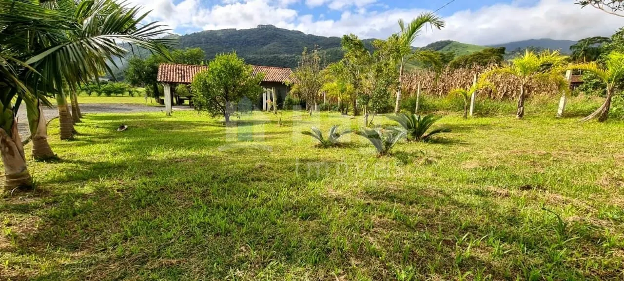 Terreno à venda de 8.000 m² em Canelinha, SC, Brasil