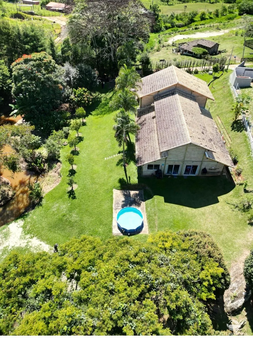 Country home for sale of 380 m² in Paraibuna, SP, Brazil