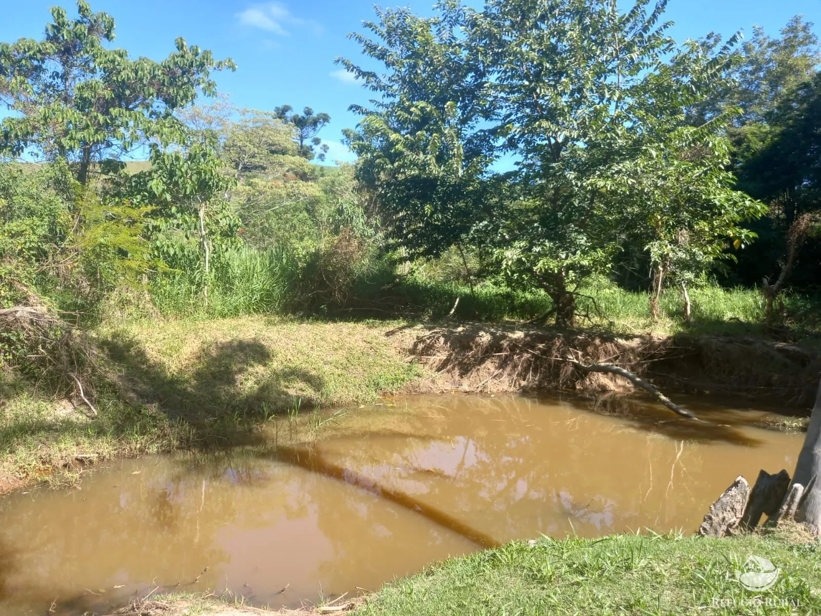 Country home for sale of 380 m² in Paraibuna, SP, Brazil