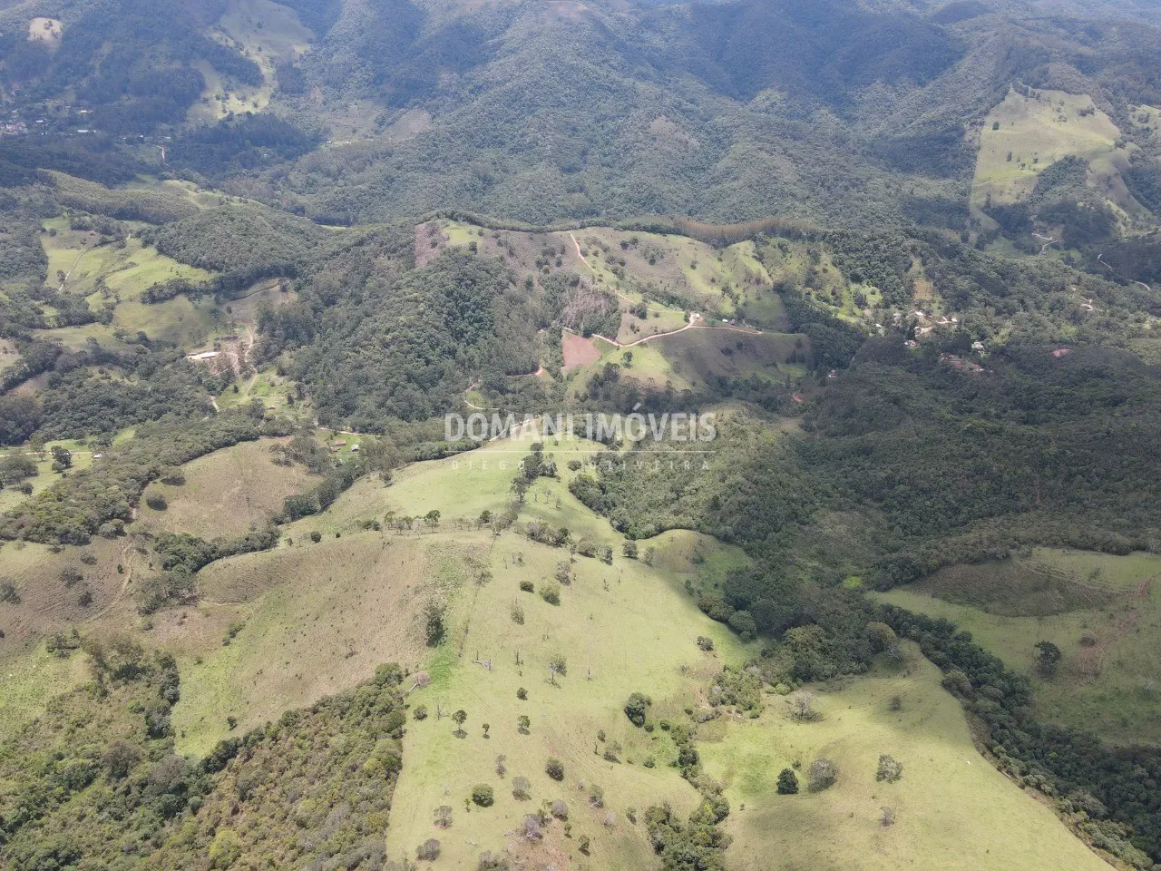 Sítio à venda de 24 ha em Campos do Jordão, SP, Brasil