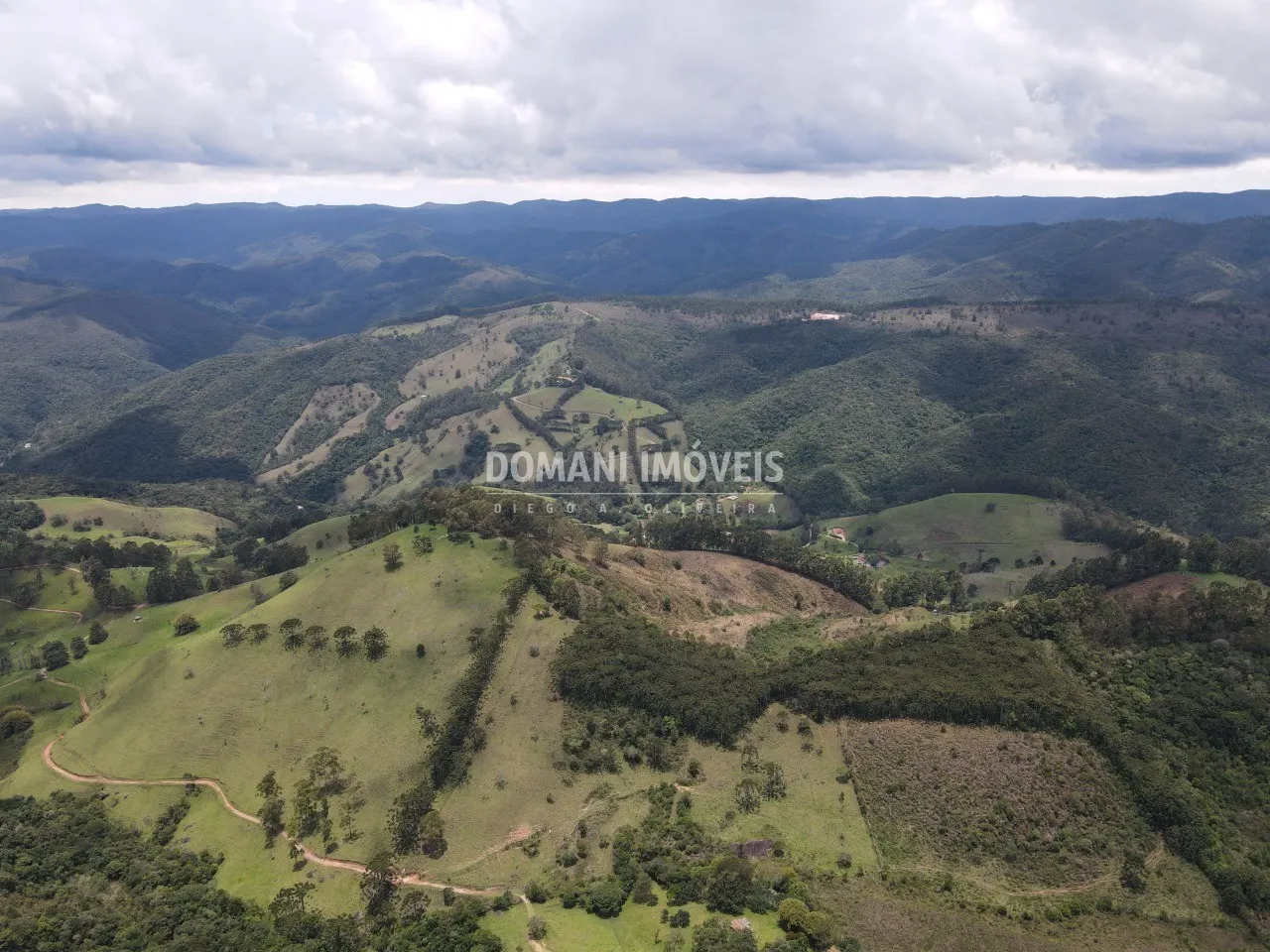 Sítio à venda de 24 ha em Campos do Jordão, SP, Brasil
