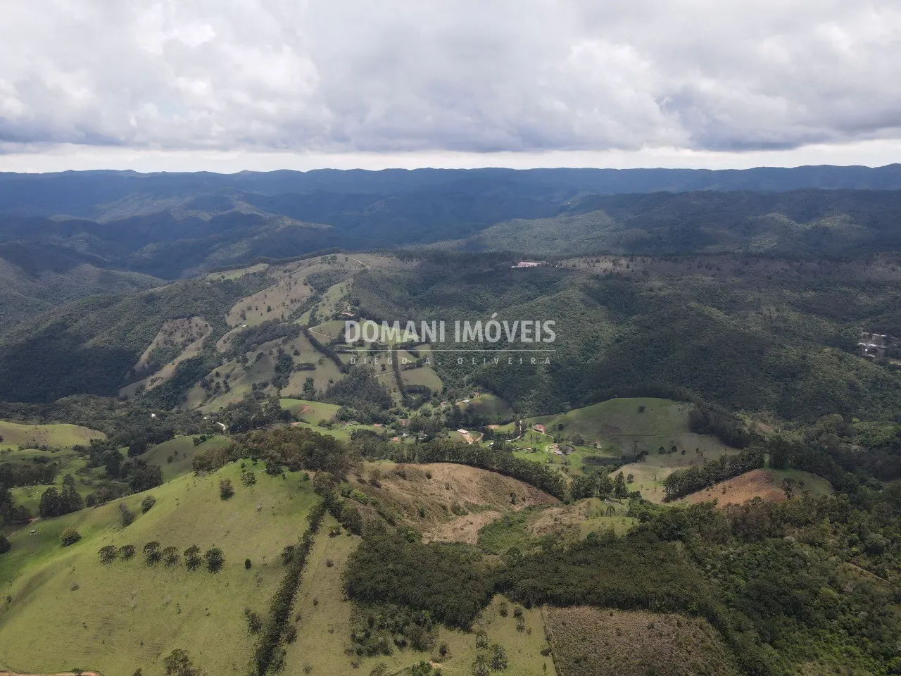 Sítio à venda de 24 ha em Campos do Jordão, SP, Brasil