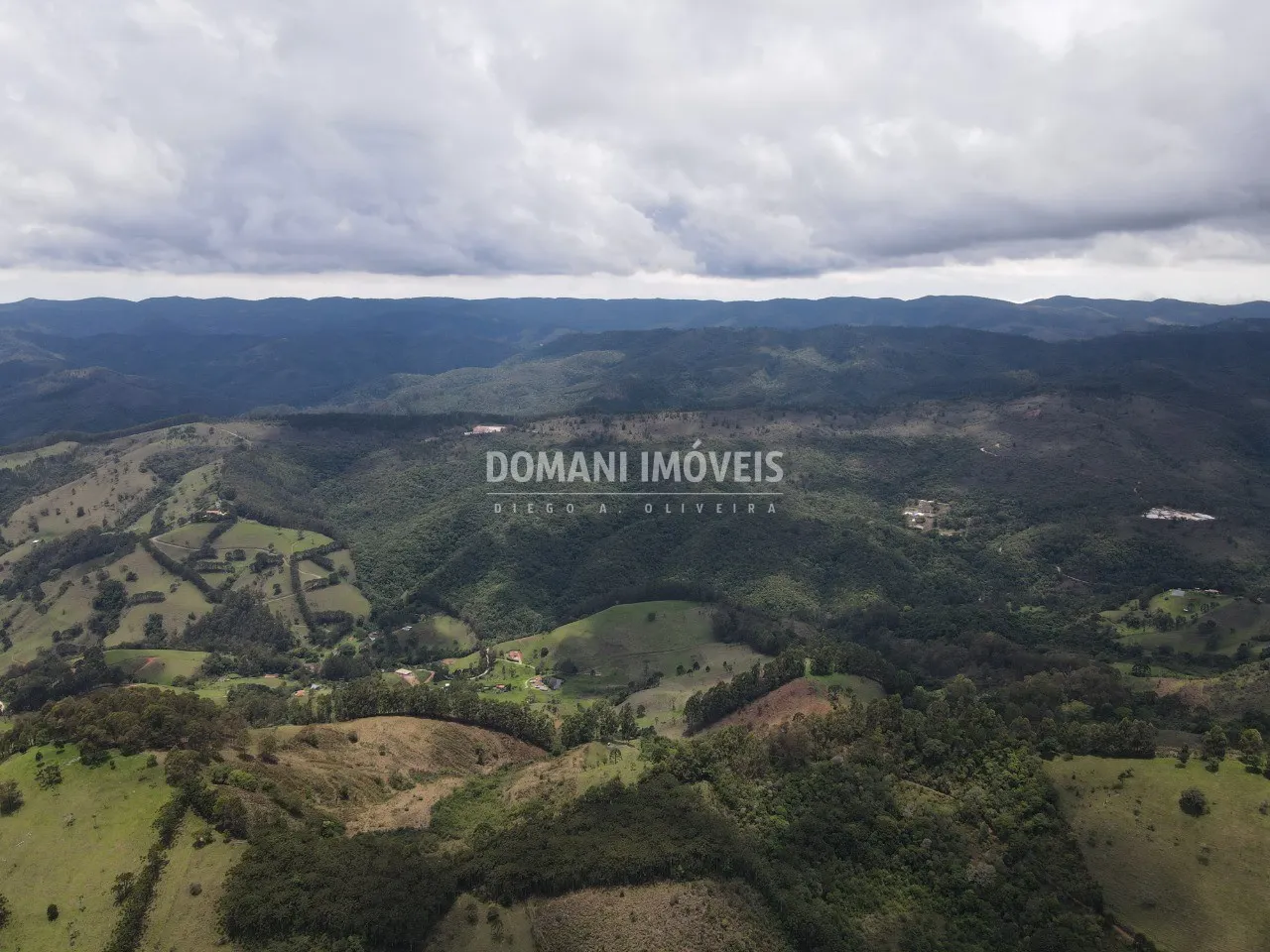 Sítio à venda de 24 ha em Campos do Jordão, SP, Brasil