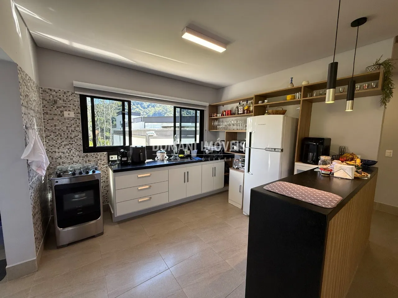Casa à venda de 1.021 m² em Santo Antônio do Pinhal, SP, Brasil
