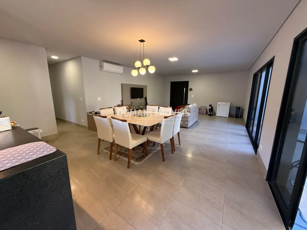 Casa à venda de 1.021 m² em Santo Antônio do Pinhal, SP, Brasil
