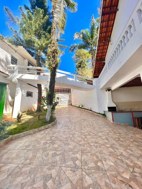 Chácara à venda e para Arrendar de 2.000 m² em Igaratá, SP, Brasil