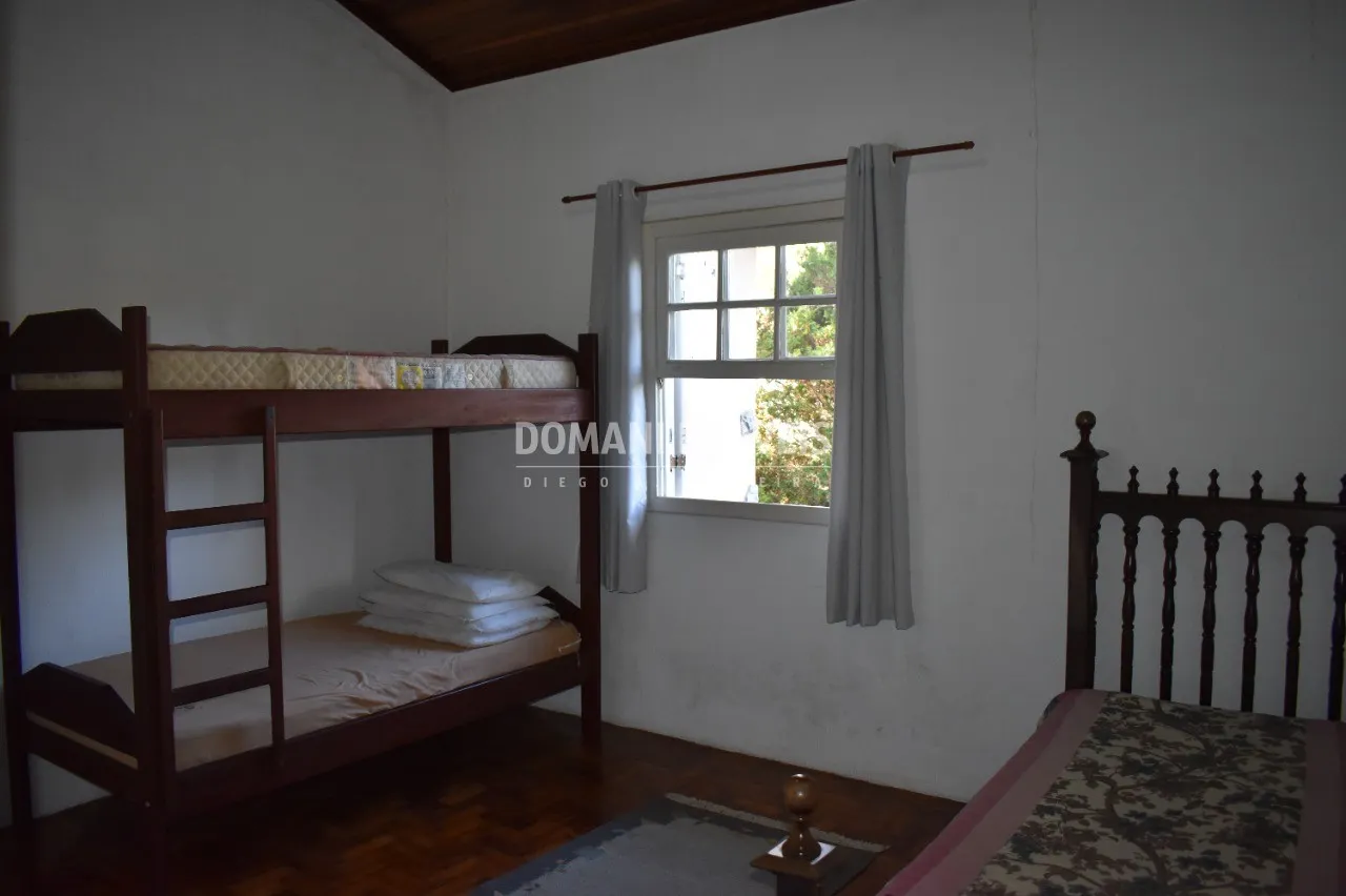 Casa à venda e para Alugar de 1.080 m² em Campos do Jordão, SP, Brasil