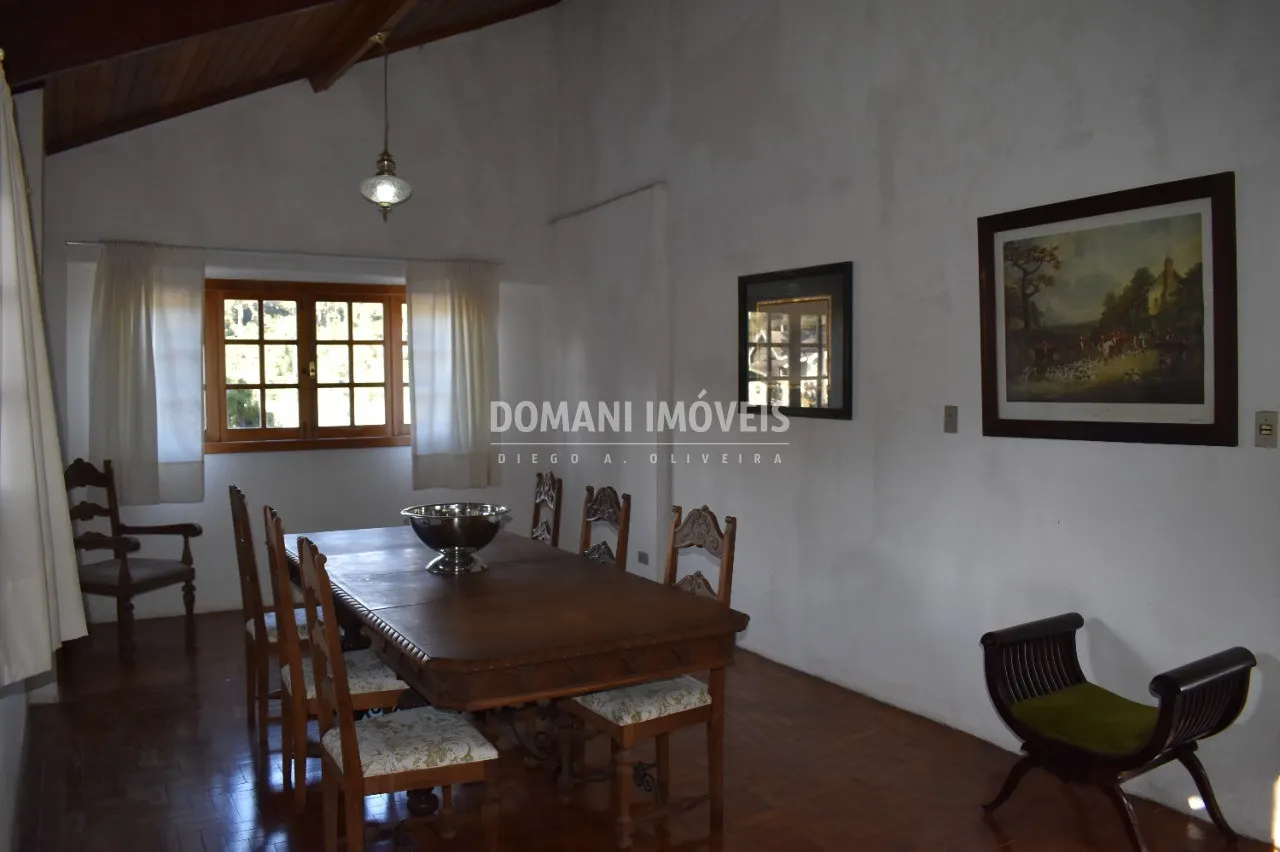Casa à venda e para Alugar de 1.080 m² em Campos do Jordão, SP, Brasil