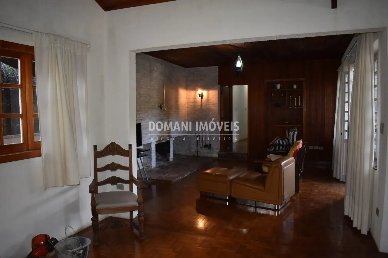 Casa à venda e para Alugar de 1.080 m² em Campos do Jordão, SP, Brasil