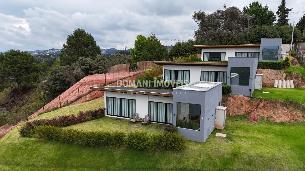 Casa à venda de 1.020 m² em Campos do Jordão, SP, Brasil