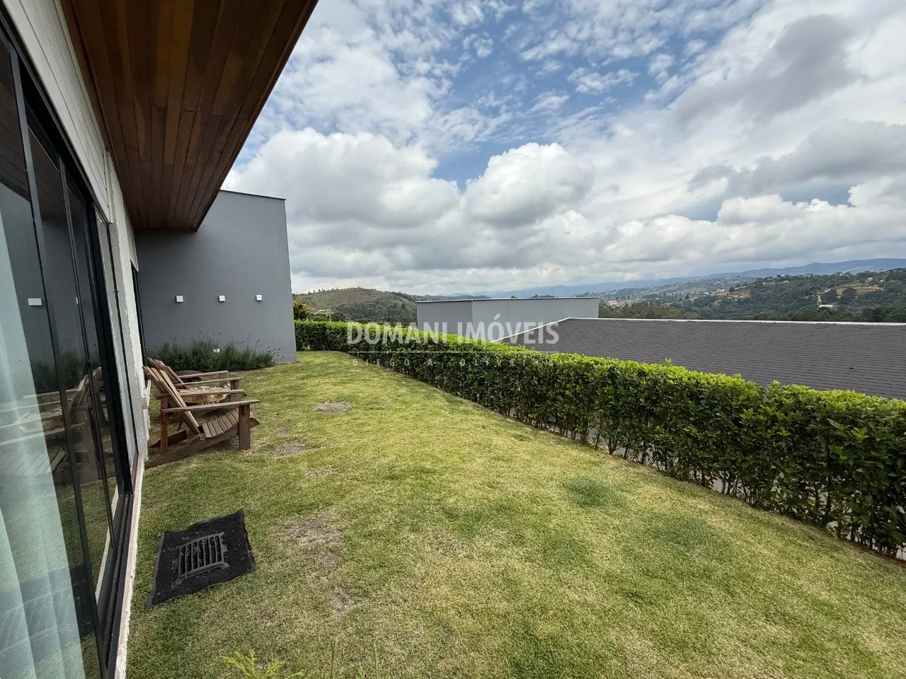 Casa à venda de 1.020 m² em Campos do Jordão, SP, Brasil