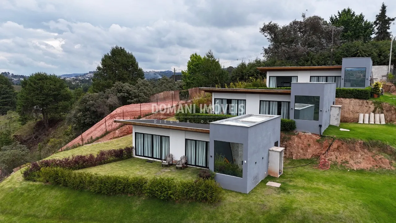 Casa à venda de 1.020 m² em Campos do Jordão, SP, Brasil