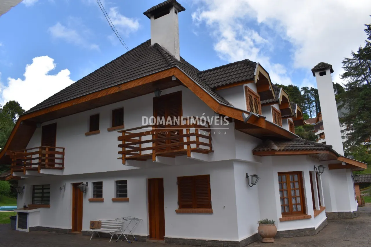 Casa à venda de 2.550 m² em Campos do Jordão, SP, Brasil