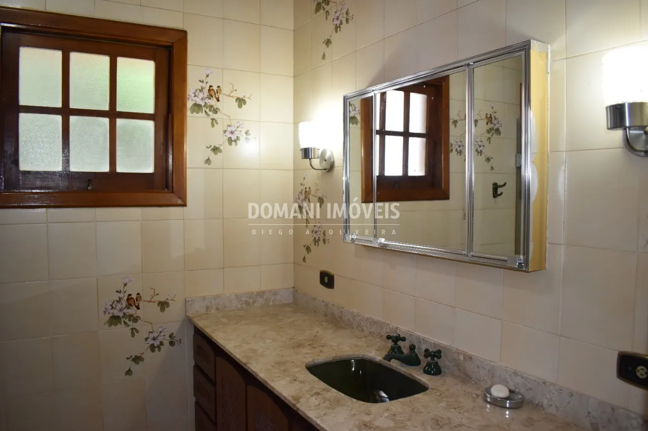 Casa à venda de 2.550 m² em Campos do Jordão, SP, Brasil