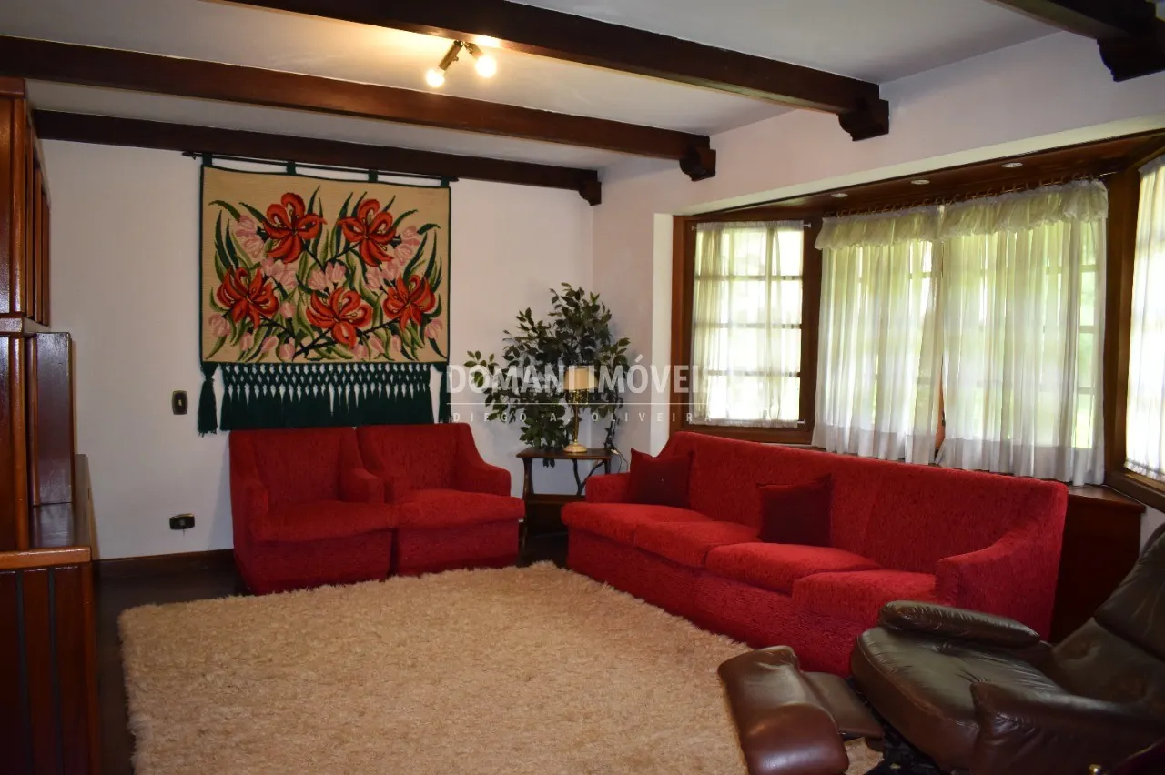 Casa à venda de 2.550 m² em Campos do Jordão, SP, Brasil