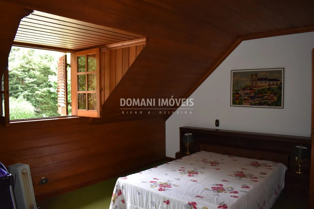 Casa à venda de 2.550 m² em Campos do Jordão, SP, Brasil