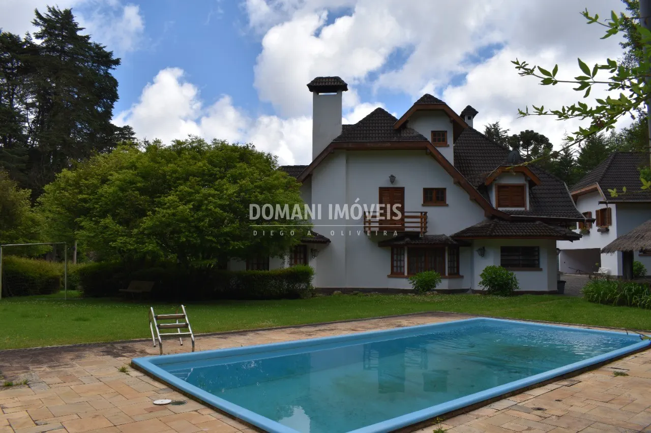 Casa à venda de 2.550 m² em Campos do Jordão, SP, Brasil