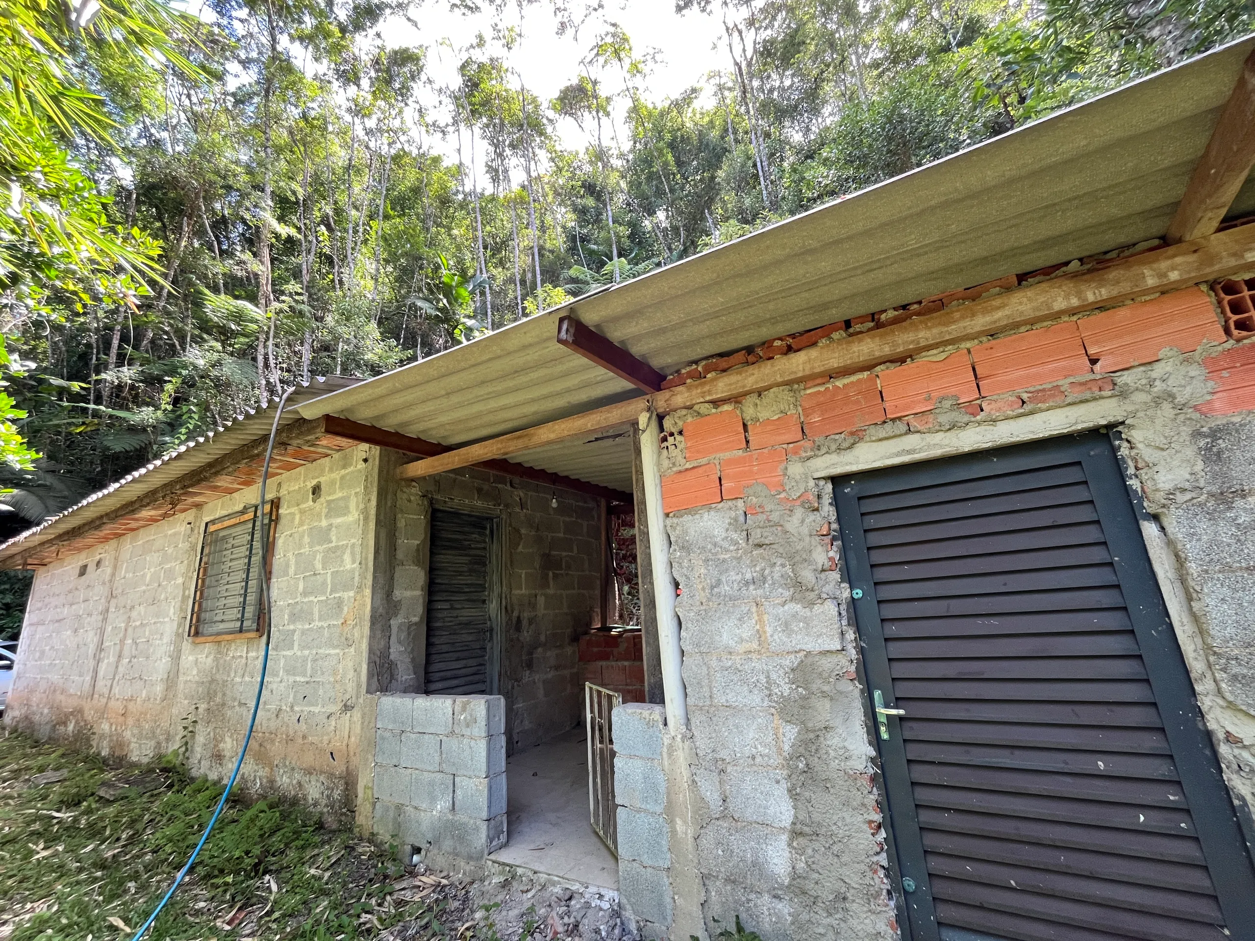 Sítio à venda de 3 ha em Tapiraí, SP, Brasil
