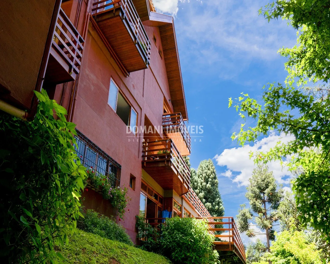 House for sale of 2,550 m² in Campos do Jordão, SP, Brazil