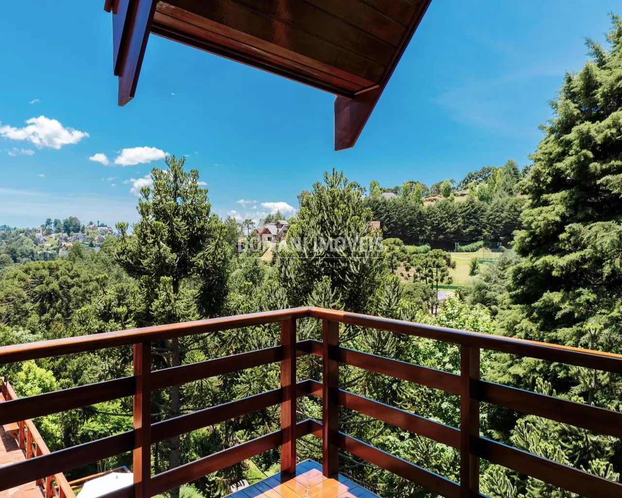 House for sale of 2,550 m² in Campos do Jordão, SP, Brazil