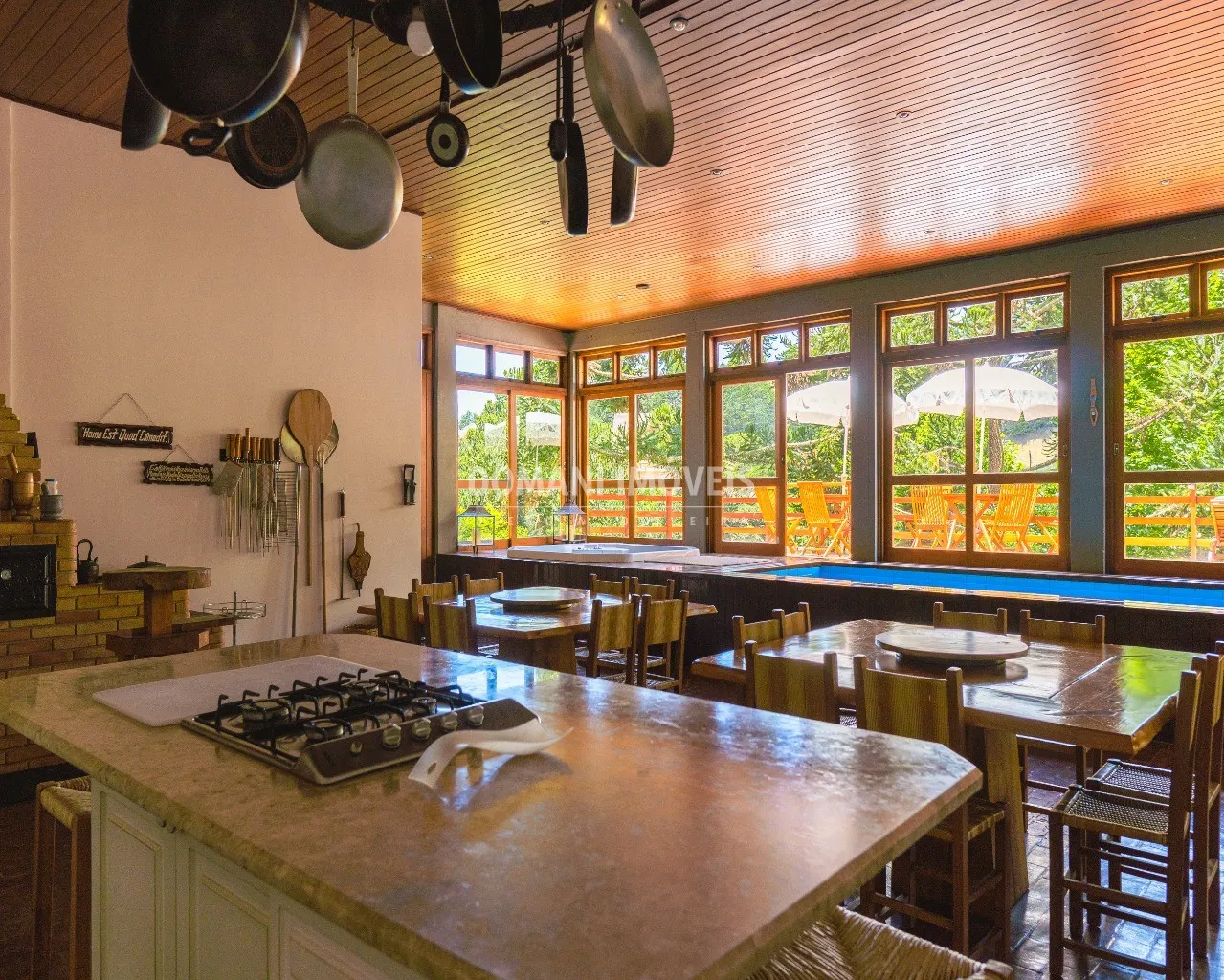 House for sale of 2,550 m² in Campos do Jordão, SP, Brazil
