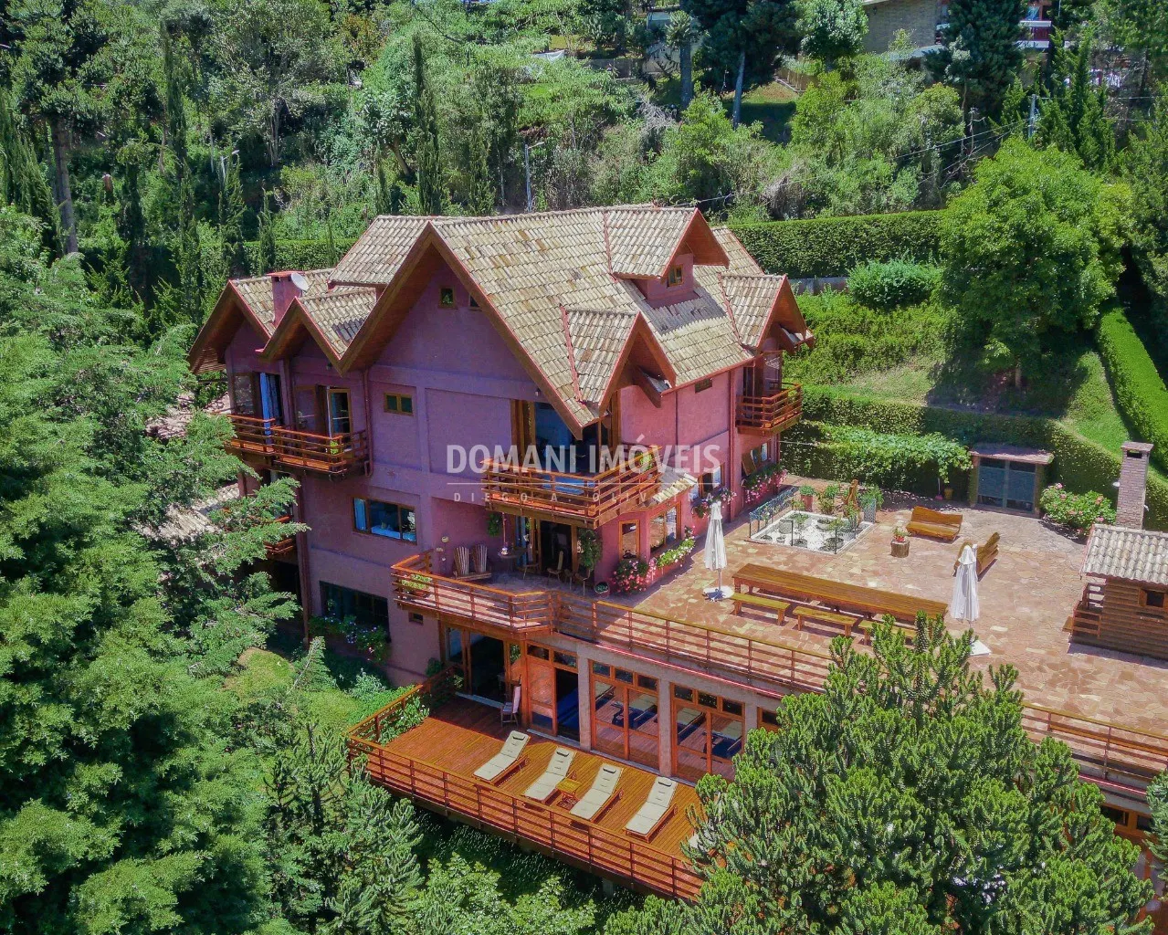 House for sale of 2,550 m² in Campos do Jordão, SP, Brazil