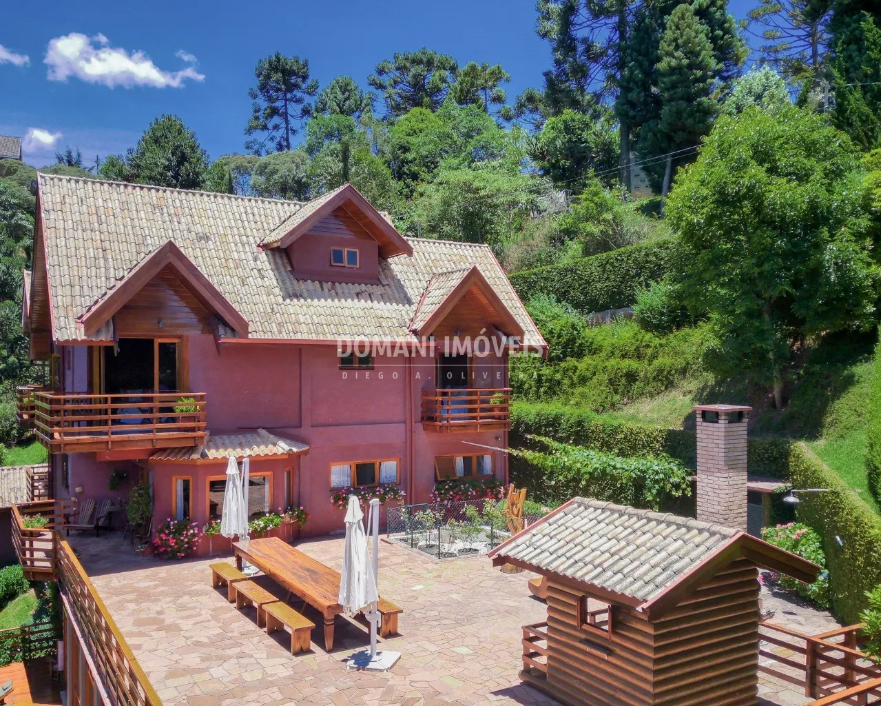 House for sale of 2,550 m² in Campos do Jordão, SP, Brazil