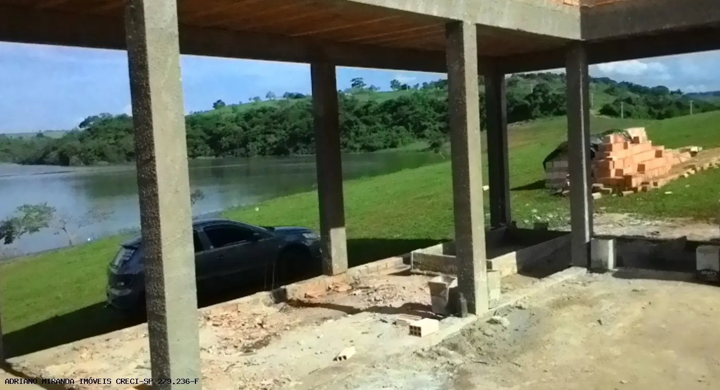 Ilha à venda de 104 ha em Piraju, SP, Brasil