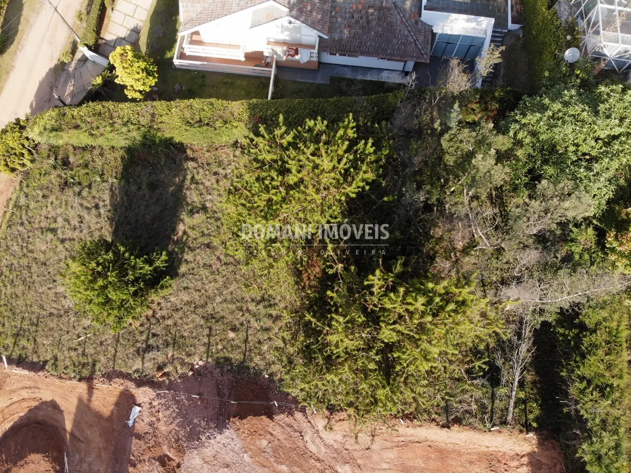 Terreno à venda de 752 m² em Campos do Jordão, SP, Brasil
