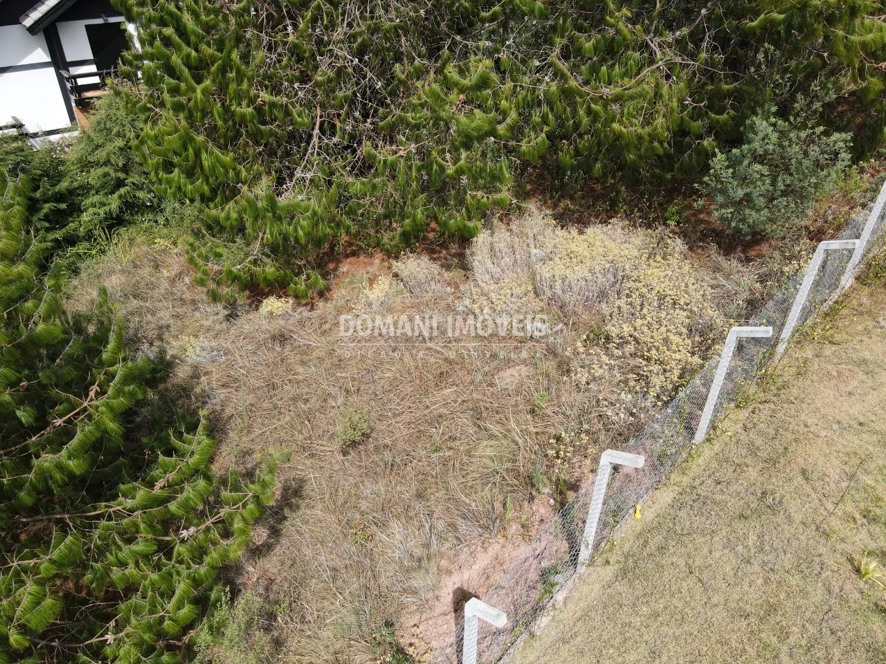 Terreno à venda de 752 m² em Campos do Jordão, SP, Brasil