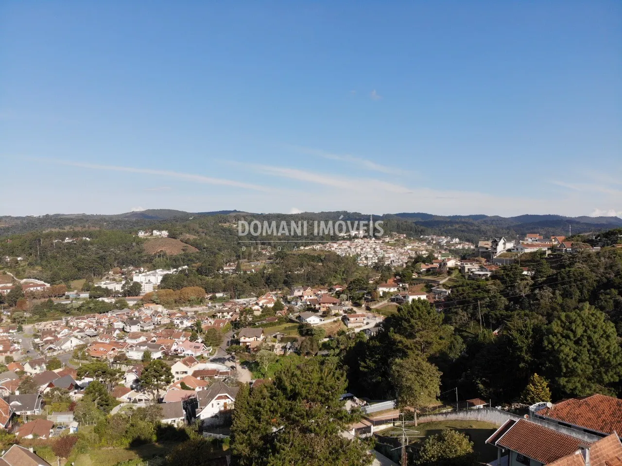 Terreno à venda de 752 m² em Campos do Jordão, SP, Brasil