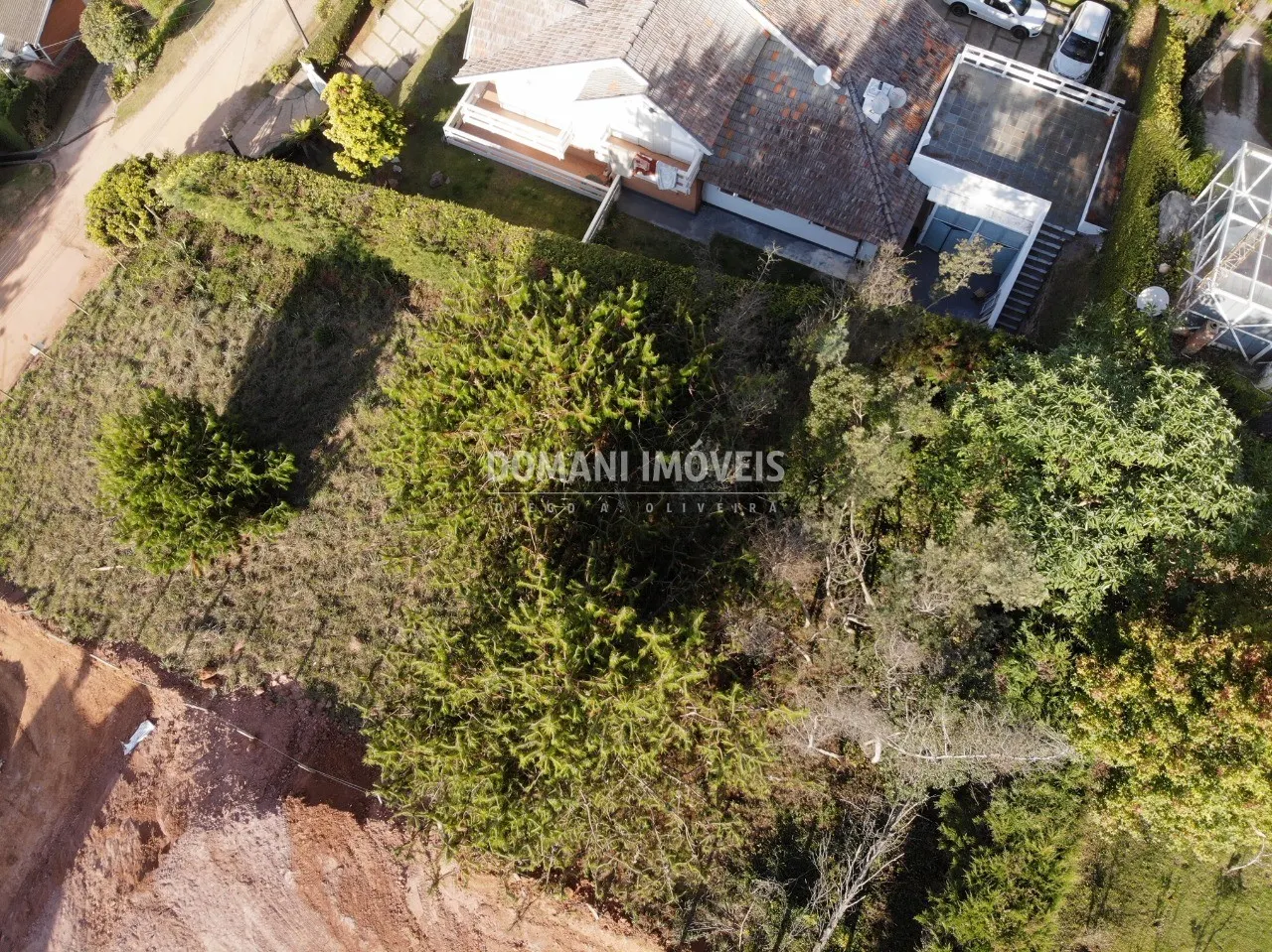 Terreno à venda de 752 m² em Campos do Jordão, SP, Brasil