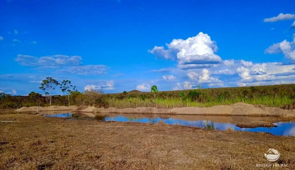 Fazenda à venda de 10.000 ha em Bonito de Minas, MG, Brasil