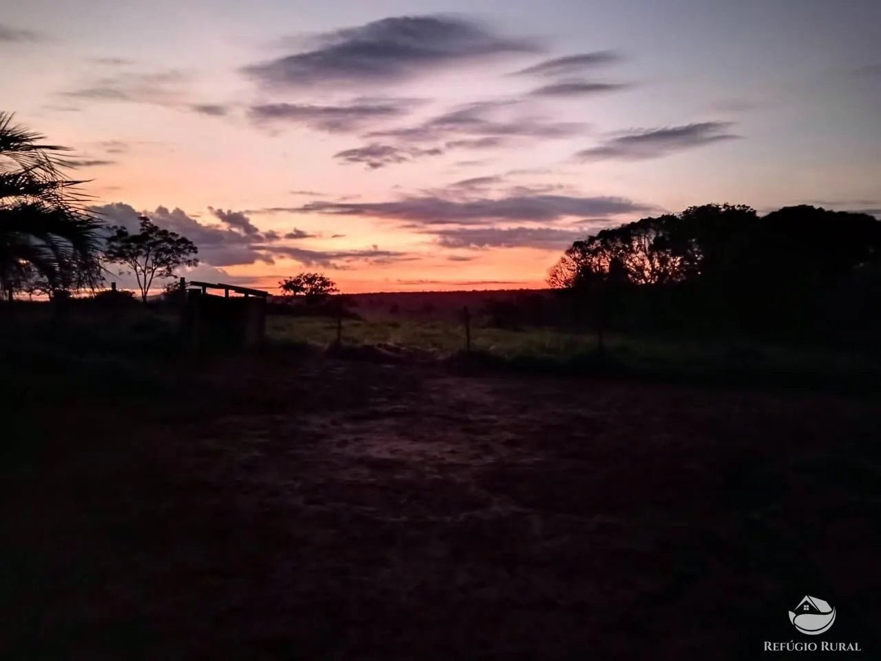 Fazenda à venda de 10.000 ha em Bonito de Minas, MG, Brasil