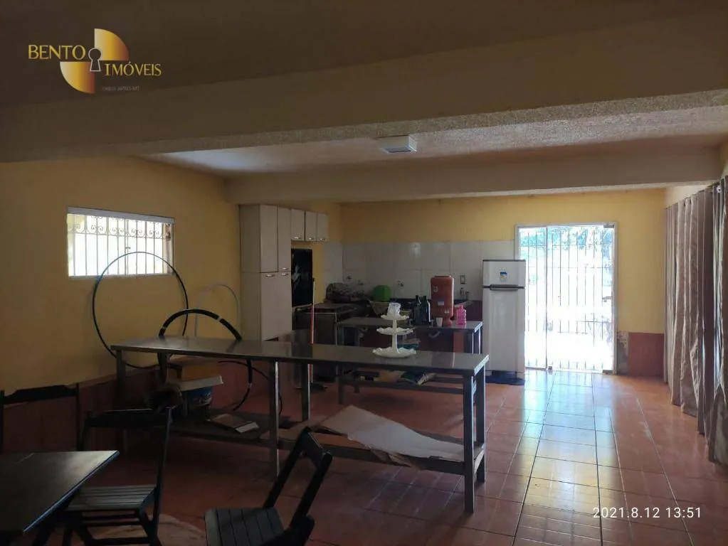 Casa à venda de 1.606 m² em Cuiabá, MT, Brasil