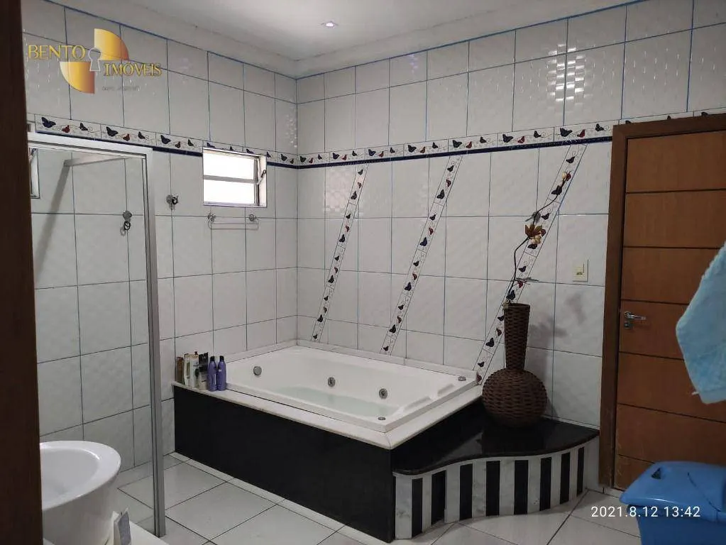 Casa à venda de 1.606 m² em Cuiabá, MT, Brasil