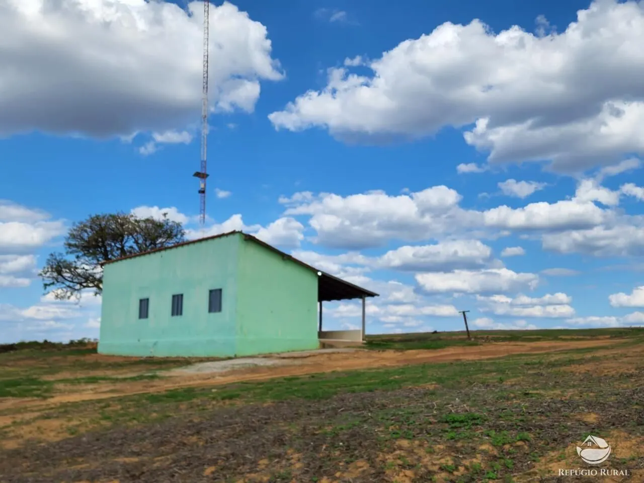 Fazenda à venda de 3.750 ha em Formoso, MG, Brasil