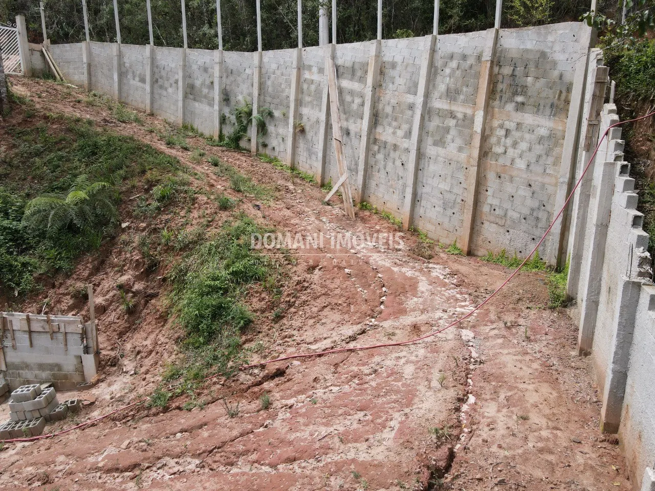 Terreno à venda de 1.010 m² em Campos do Jordão, SP, Brasil