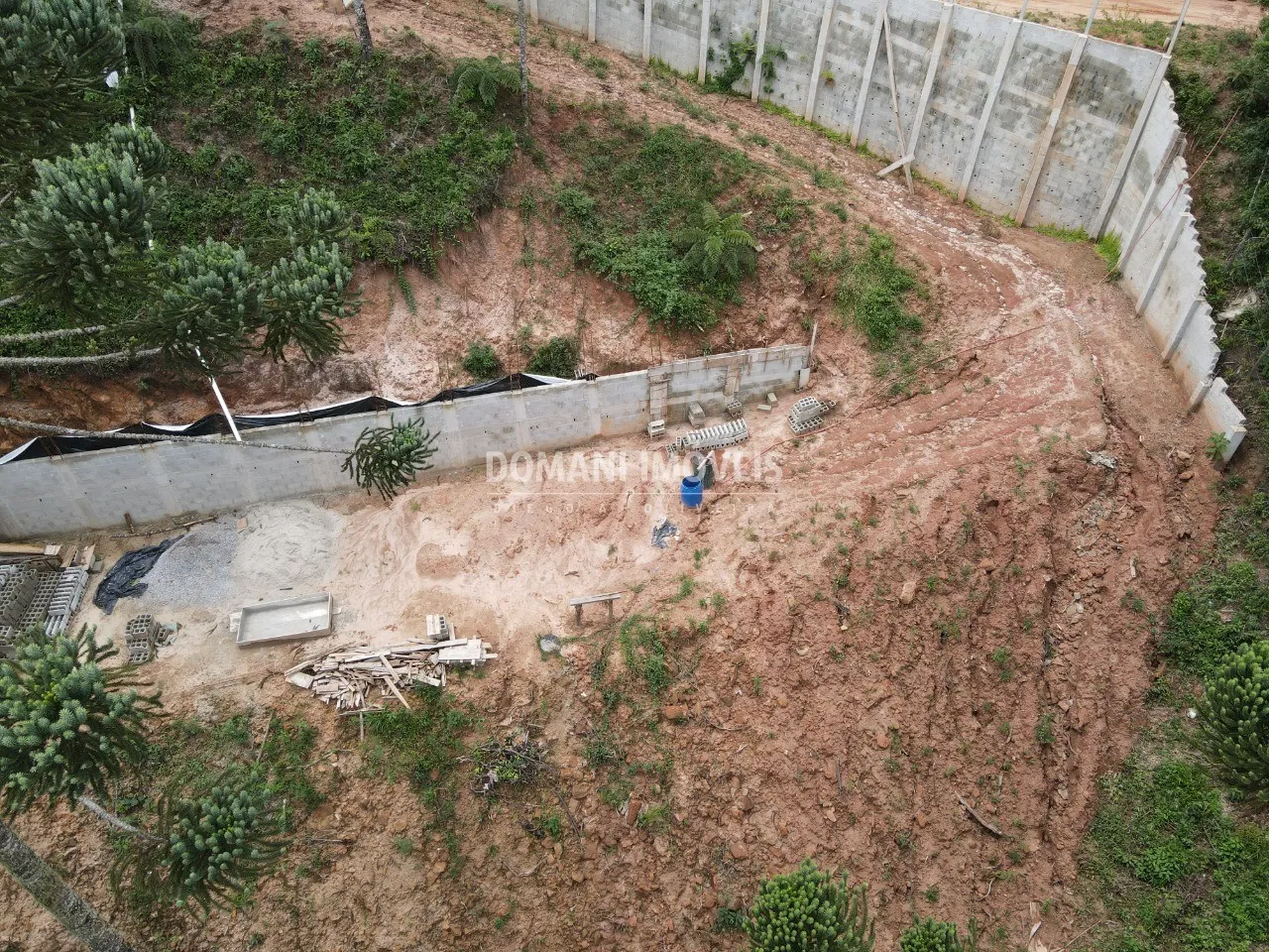 Terreno à venda de 1.010 m² em Campos do Jordão, SP, Brasil