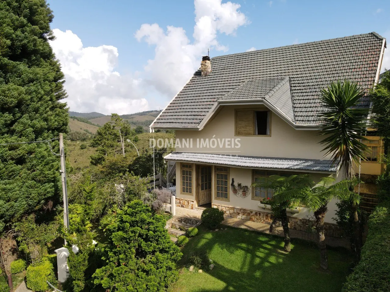 Casa à venda de 1.430 m² em Campos do Jordão, SP, Brasil