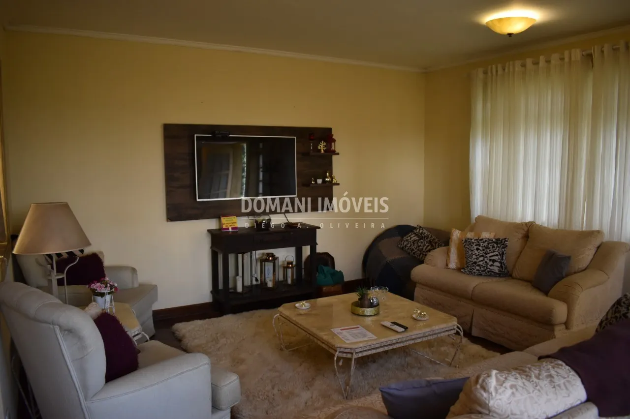 Casa à venda de 1.430 m² em Campos do Jordão, SP, Brasil