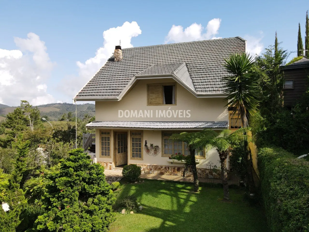 Casa à venda de 1.430 m² em Campos do Jordão, SP, Brasil