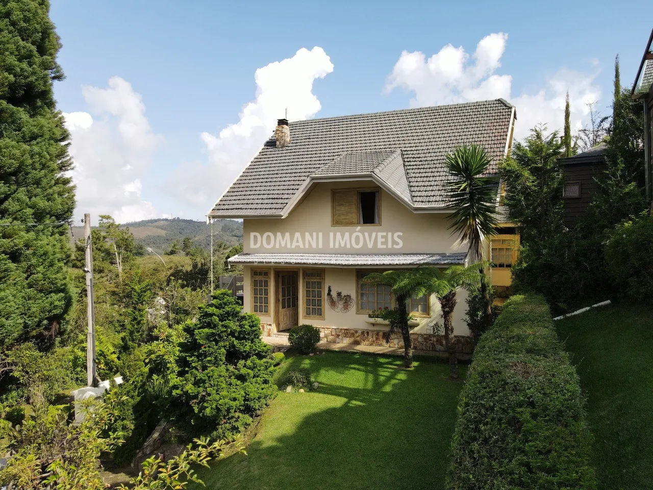 Casa à venda de 1.430 m² em Campos do Jordão, SP, Brasil
