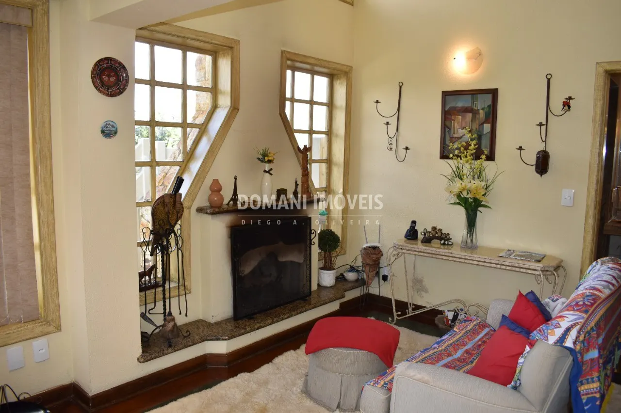 Casa à venda de 1.430 m² em Campos do Jordão, SP, Brasil