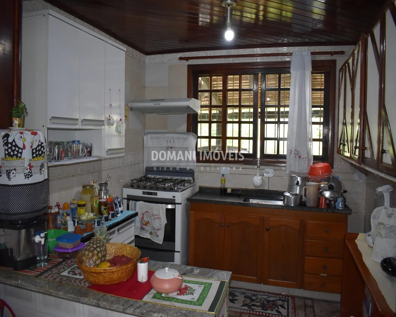 Casa à venda e para Alugar de 290 m² em Campos do Jordão, SP, Brasil
