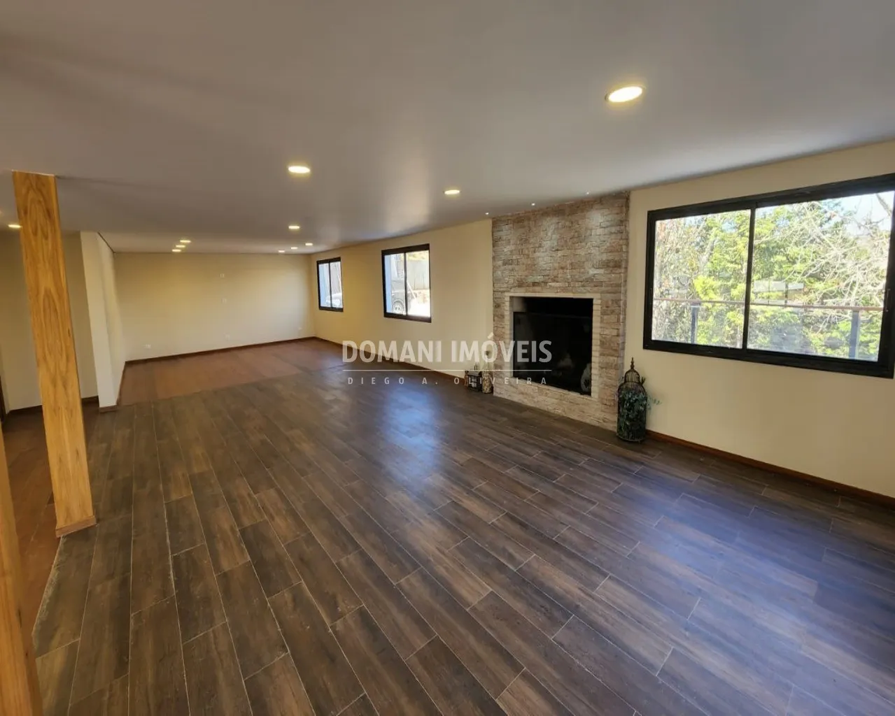 Casa  de 2.350 m² em Campos do Jordão, SP, Brasil