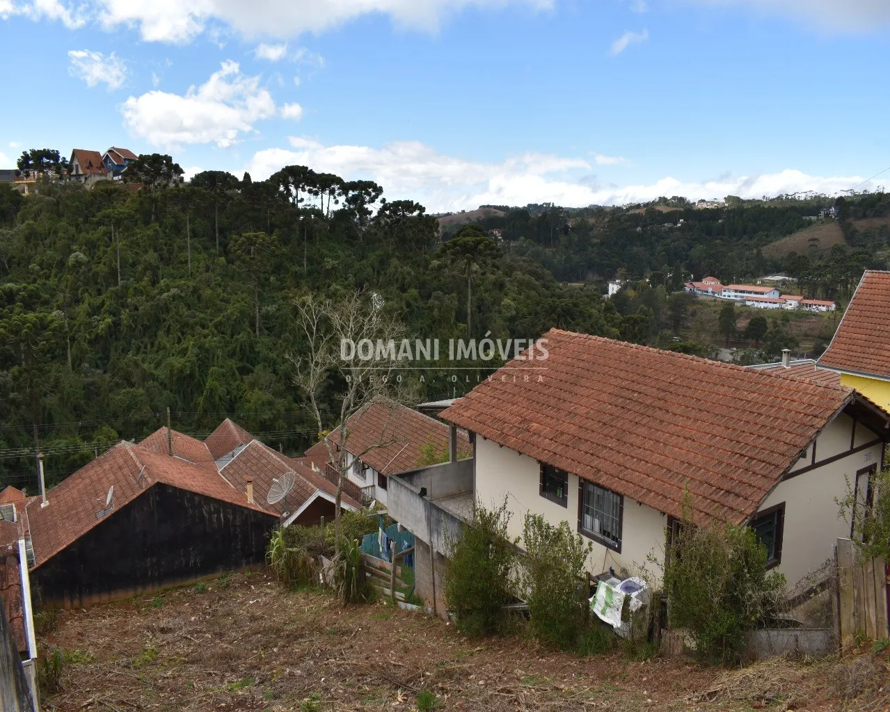 Terreno à venda de 295 m² em Campos do Jordão, SP, Brasil