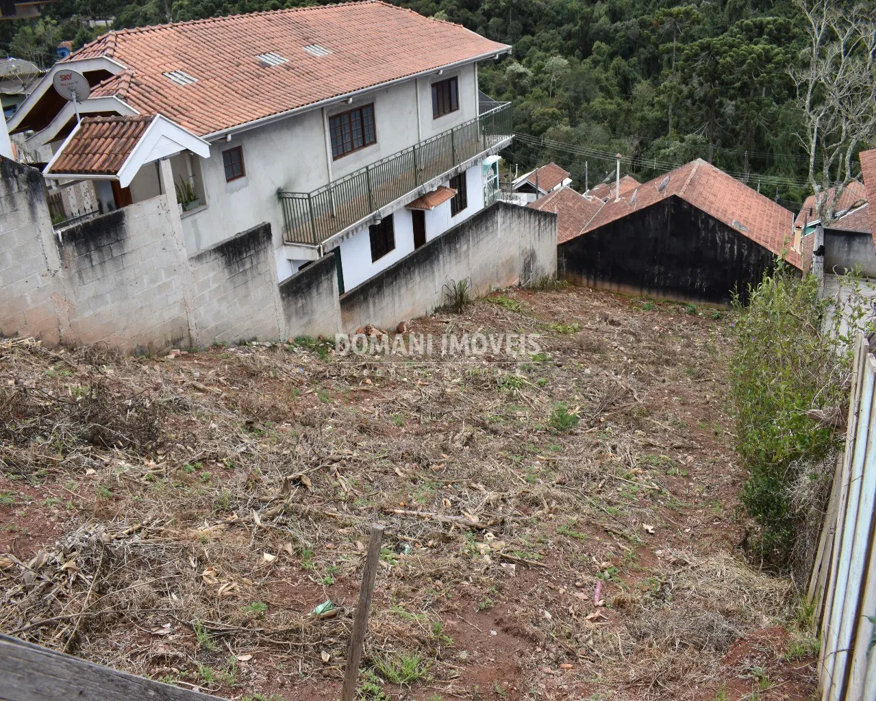 Terreno à venda de 295 m² em Campos do Jordão, SP, Brasil