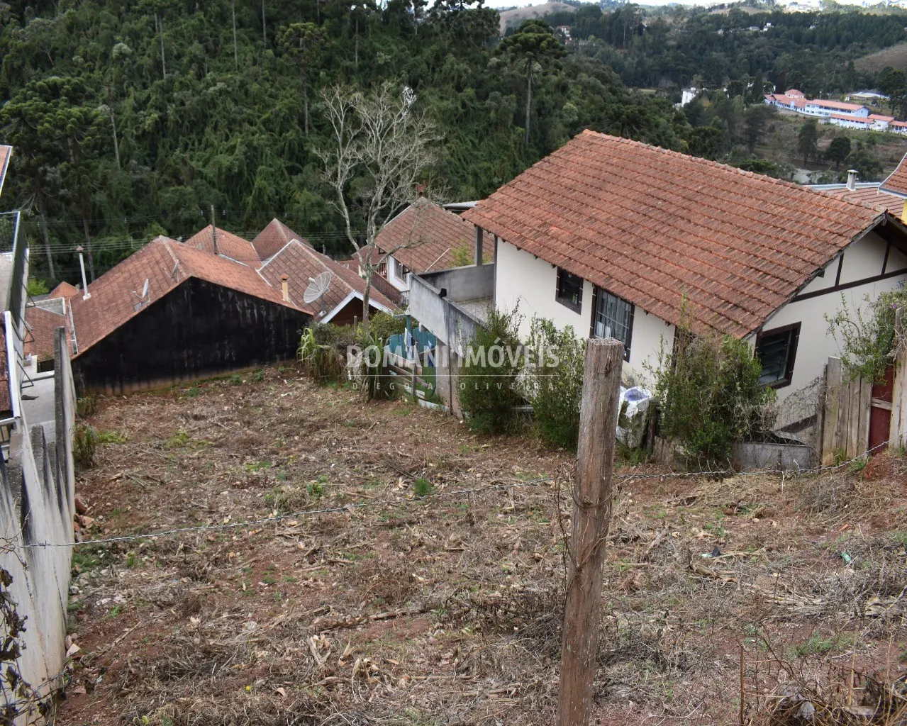 Terreno à venda de 295 m² em Campos do Jordão, SP, Brasil