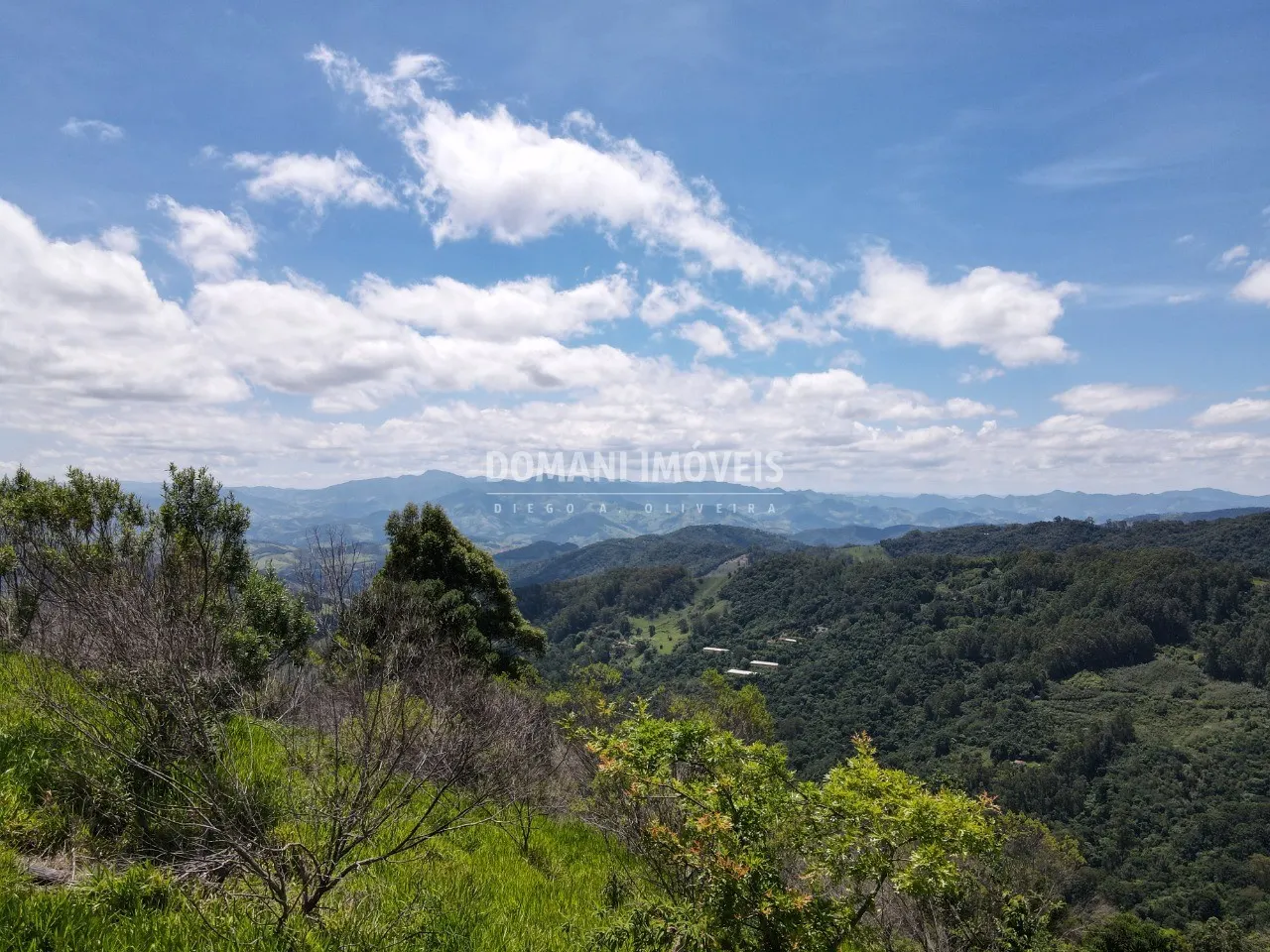 Plot for sale of 1,360 m² in Campos do Jordão, SP, Brazil